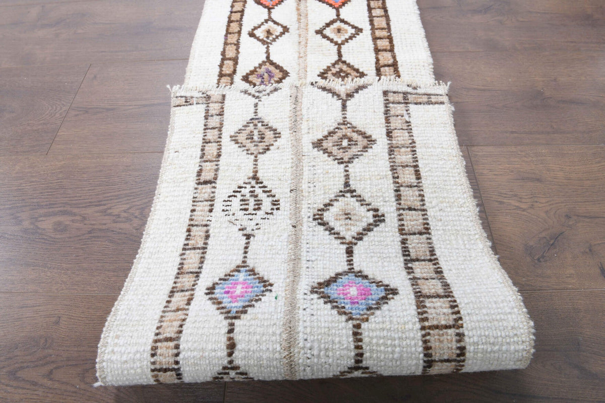 El yapımı vintage yolluk 36x279 cm i̇kat desenli yün - yakın çekim doku detayı