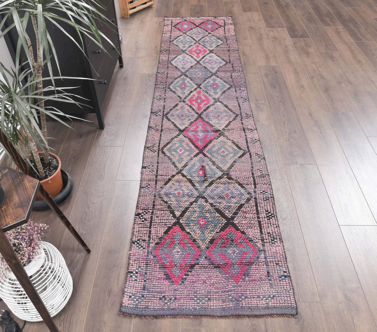 El yapımı vintage yolluk 71x315 cm geometrik desenli yün - yakın çekim doku detayı