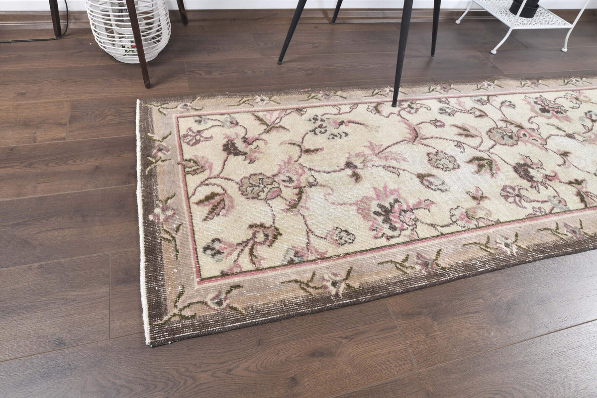 El yapımı vintage yolluk 76x348 cm çiçek desenli desenli yün - yakın çekim doku detayı