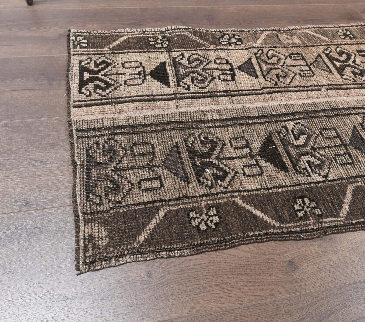 El yapımı vintage yolluk 56x345 cm i̇kat desenli yün - yakın çekim doku detayı