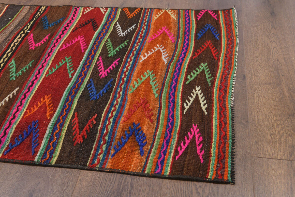 Anadolu kökenli el dokuma kilim – 1960'lar üretimi, çizgili