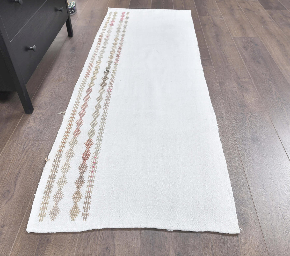El yapımı vintage yolluk 71x196 cm düz desenli yün - yakın çekim doku detayı