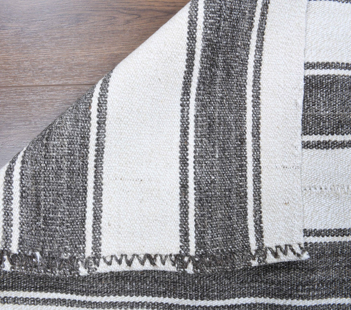 Antre ve koridor için çizgili vintage kilim yolluk – 68x181 cm