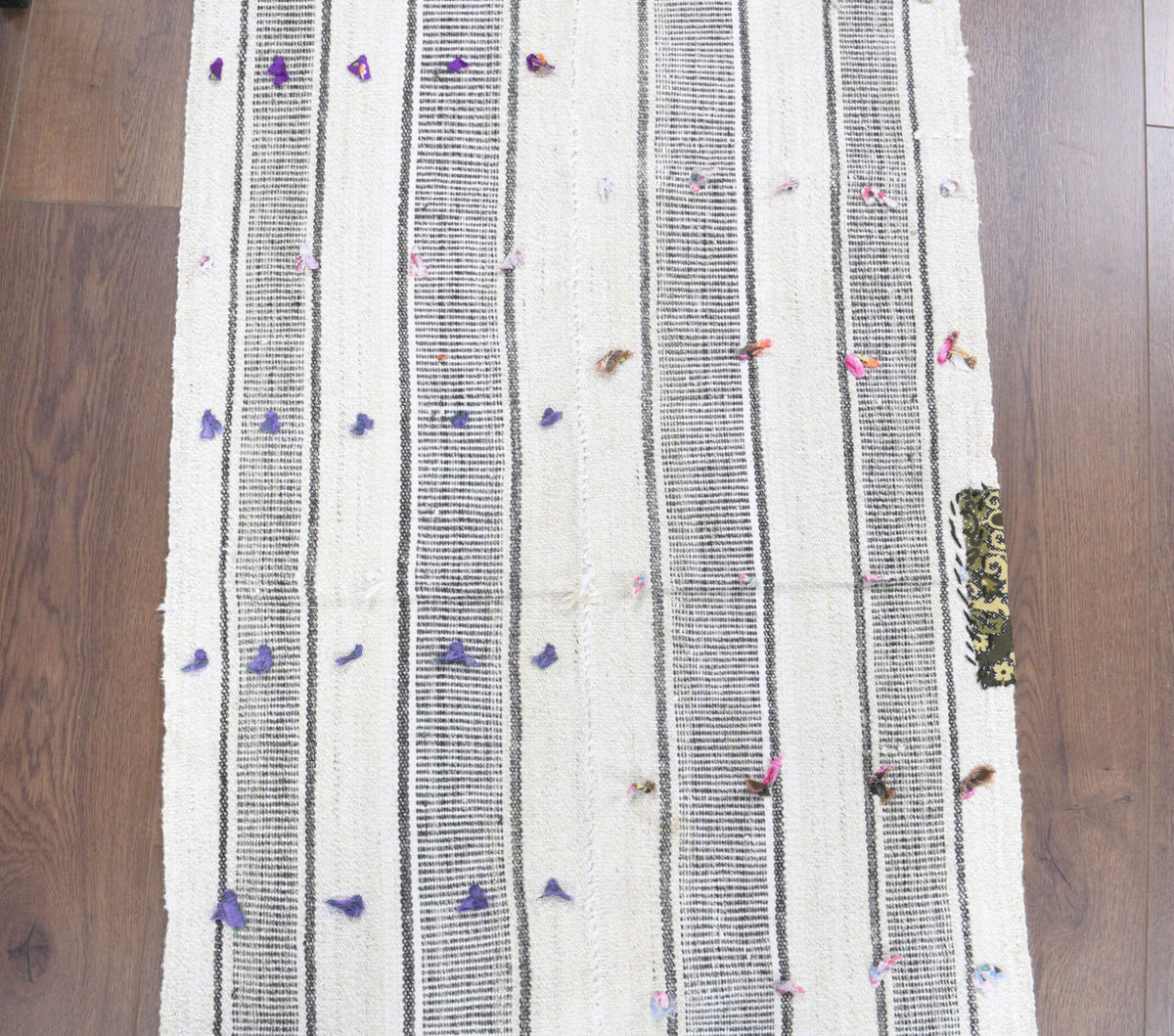 Anadolu kökenli el dokuma kilim – 1960'lar üretimi, kilim motifli
