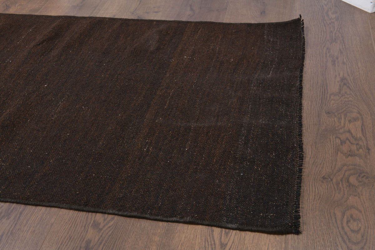 Anadolu kökenli el dokuma kilim – 1960'lar üretimi, düz zeminli