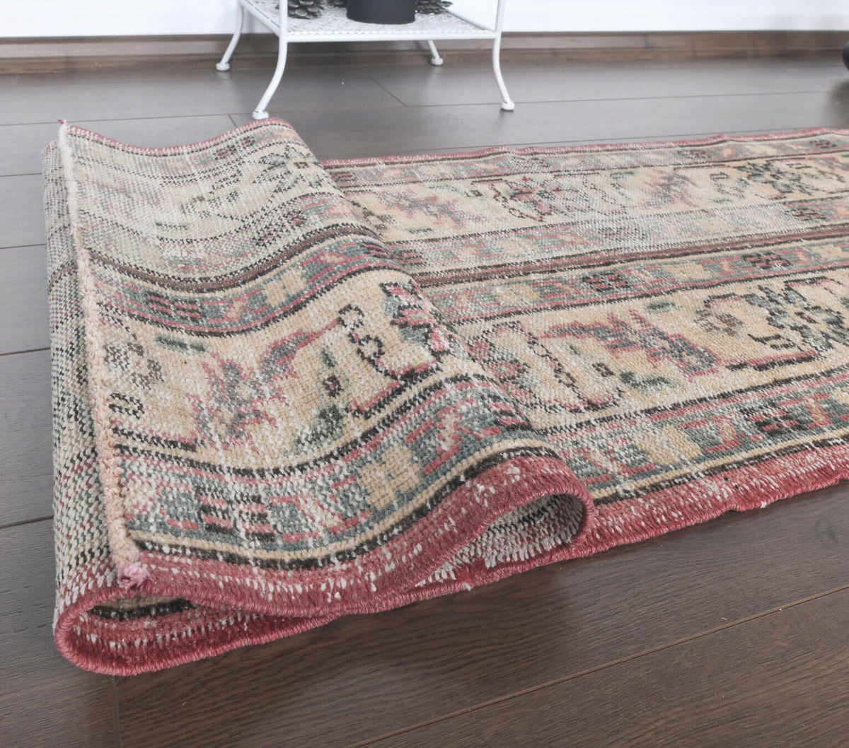 El yapımı vintage yolluk 71x229 cm çiçek desenli desenli yün - üstten görünüm