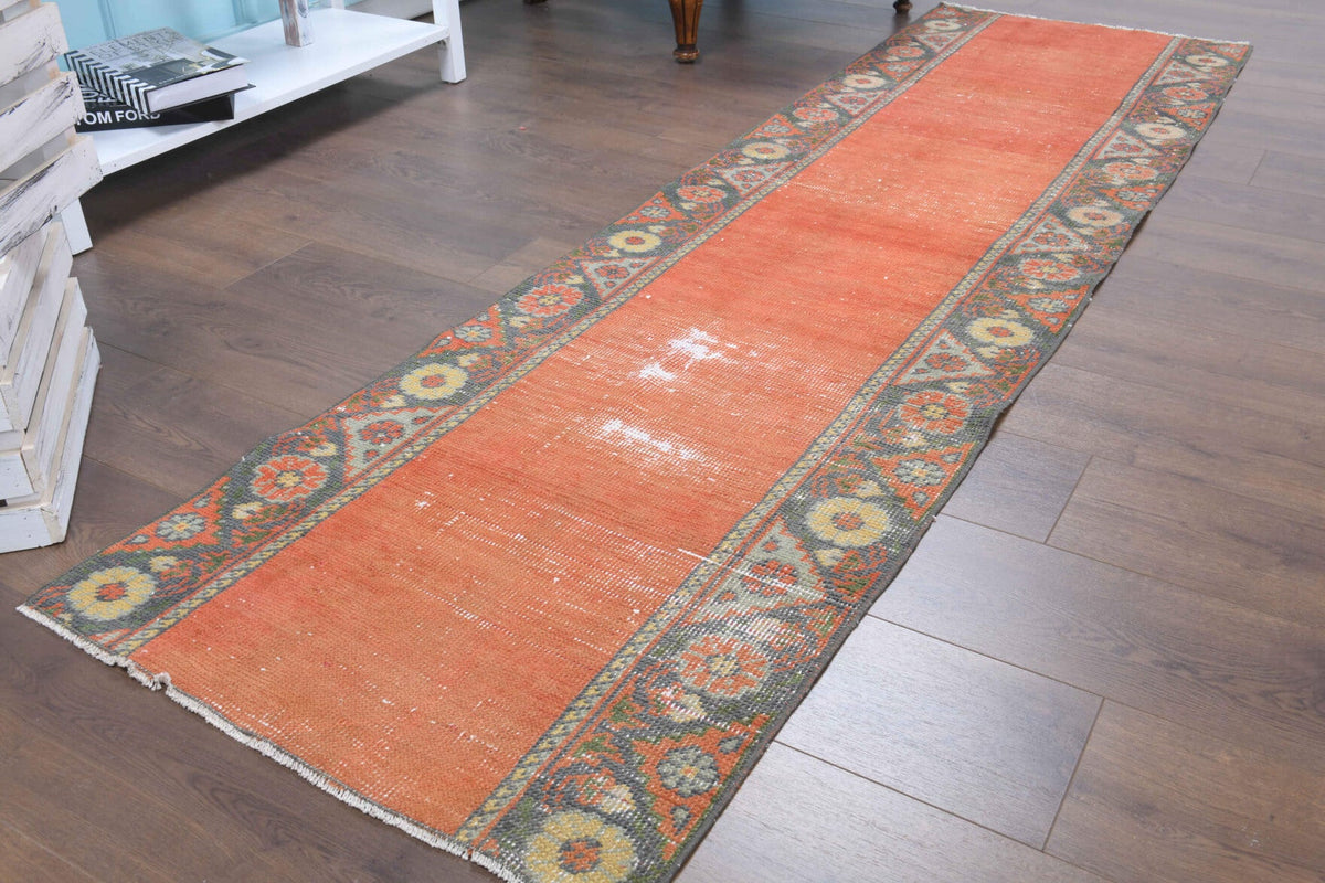 1970'lerden Anadolu kökenli bordürlü el dokuma vintage yolluk, 73x259 cm