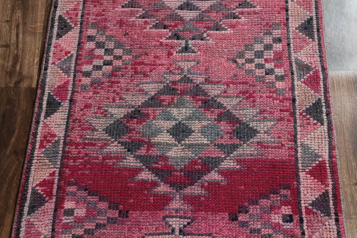 Kırmızı renkli el dokuma vintage yolluk, yün hav, pamuk taban