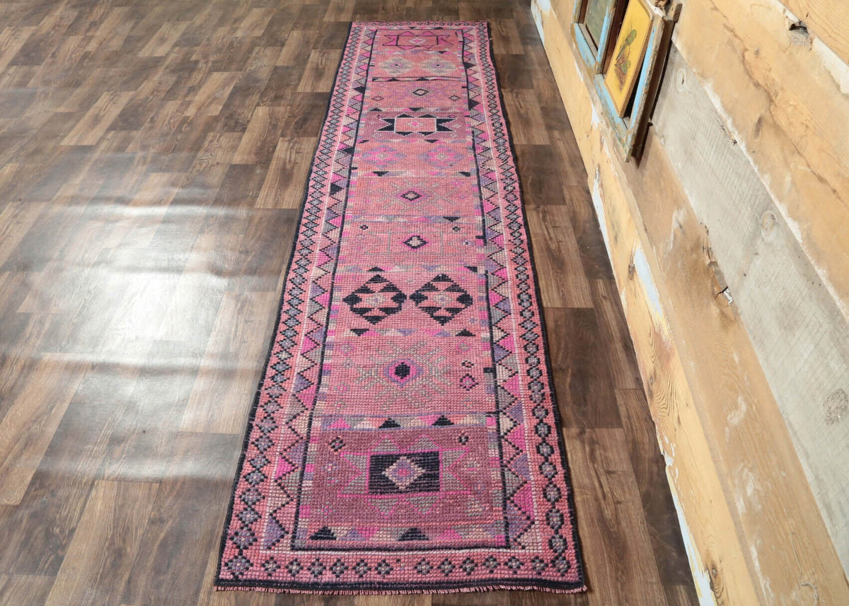 El yapımı vintage yolluk 79x338 cm geometrik desenli yün - yakın çekim doku detayı