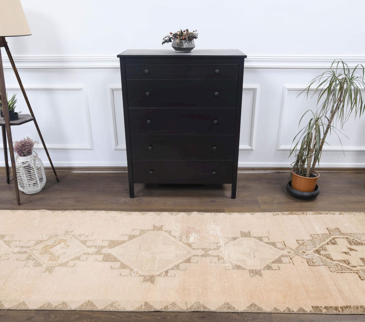 El yapımı vintage yolluk 94x348 cm tribal desenli yün - yakın çekim doku detayı