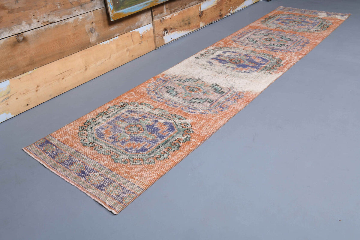 82x338 cm mavi ve turuncu oryantal desenli el dokuma vintage yolluk – üstten tam görünüm
