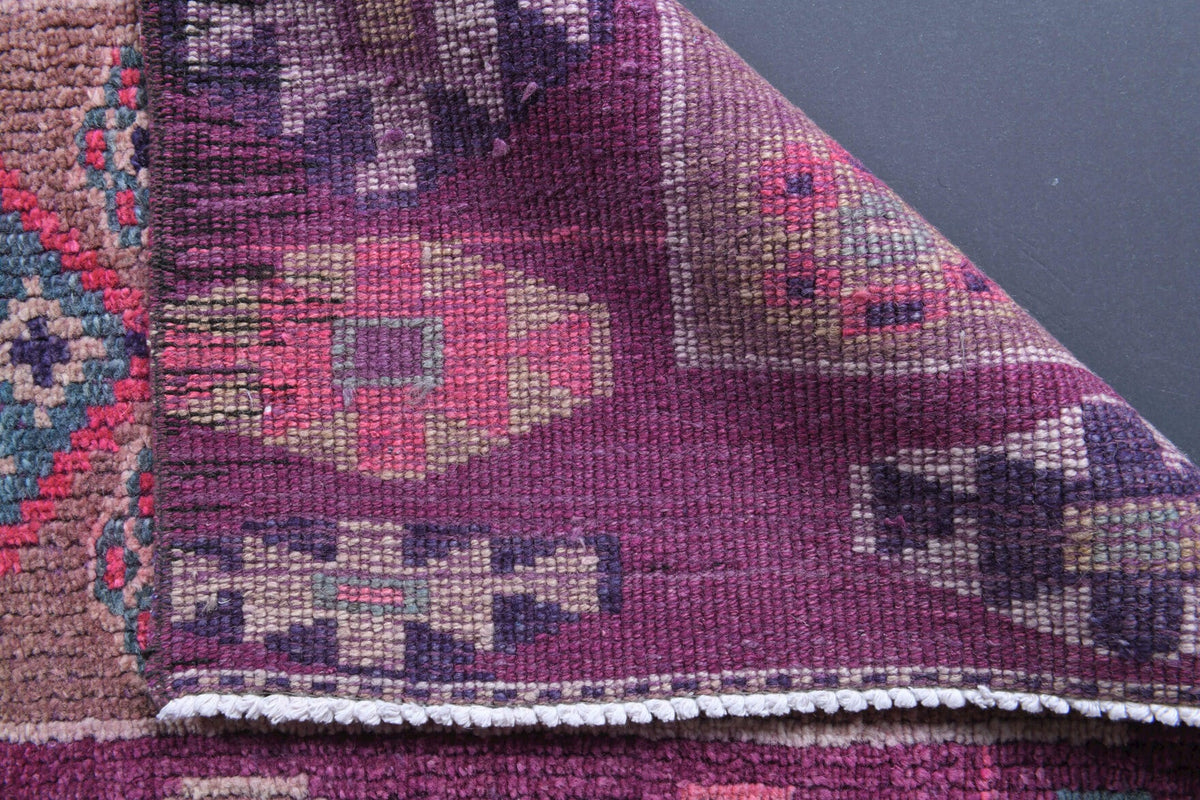 Vintage yolluk 79x342 cm – kırmızı ve mor oryantal desenli, el dokuma