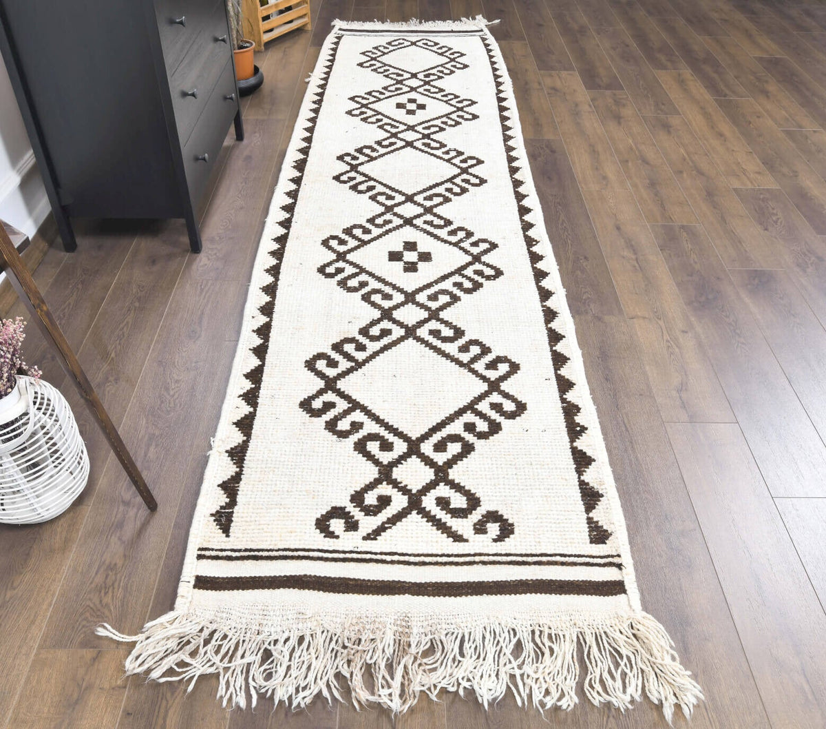 El yapımı vintage yolluk 94x356 cm i̇kat desenli yün - yakın çekim doku detayı