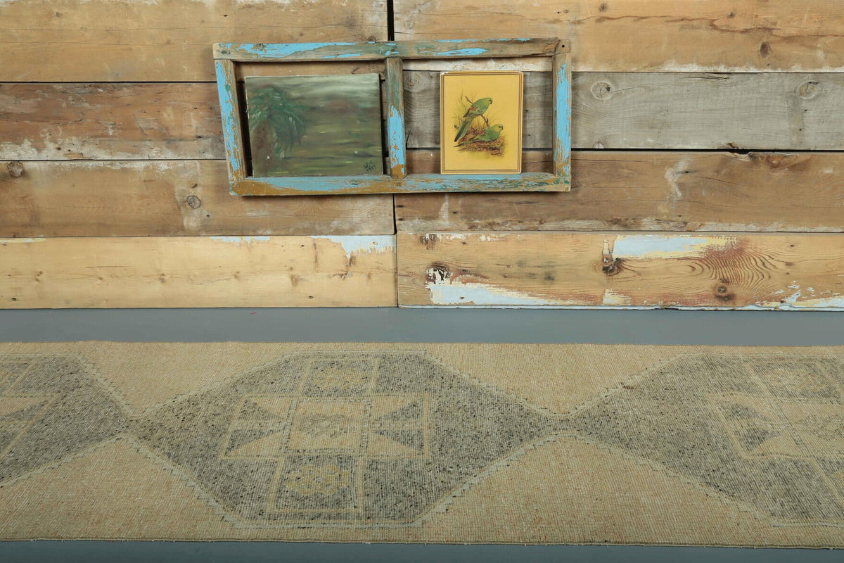 El yapımı vintage yolluk 89x351 cm geometrik desenli yün - yakın çekim doku detayı