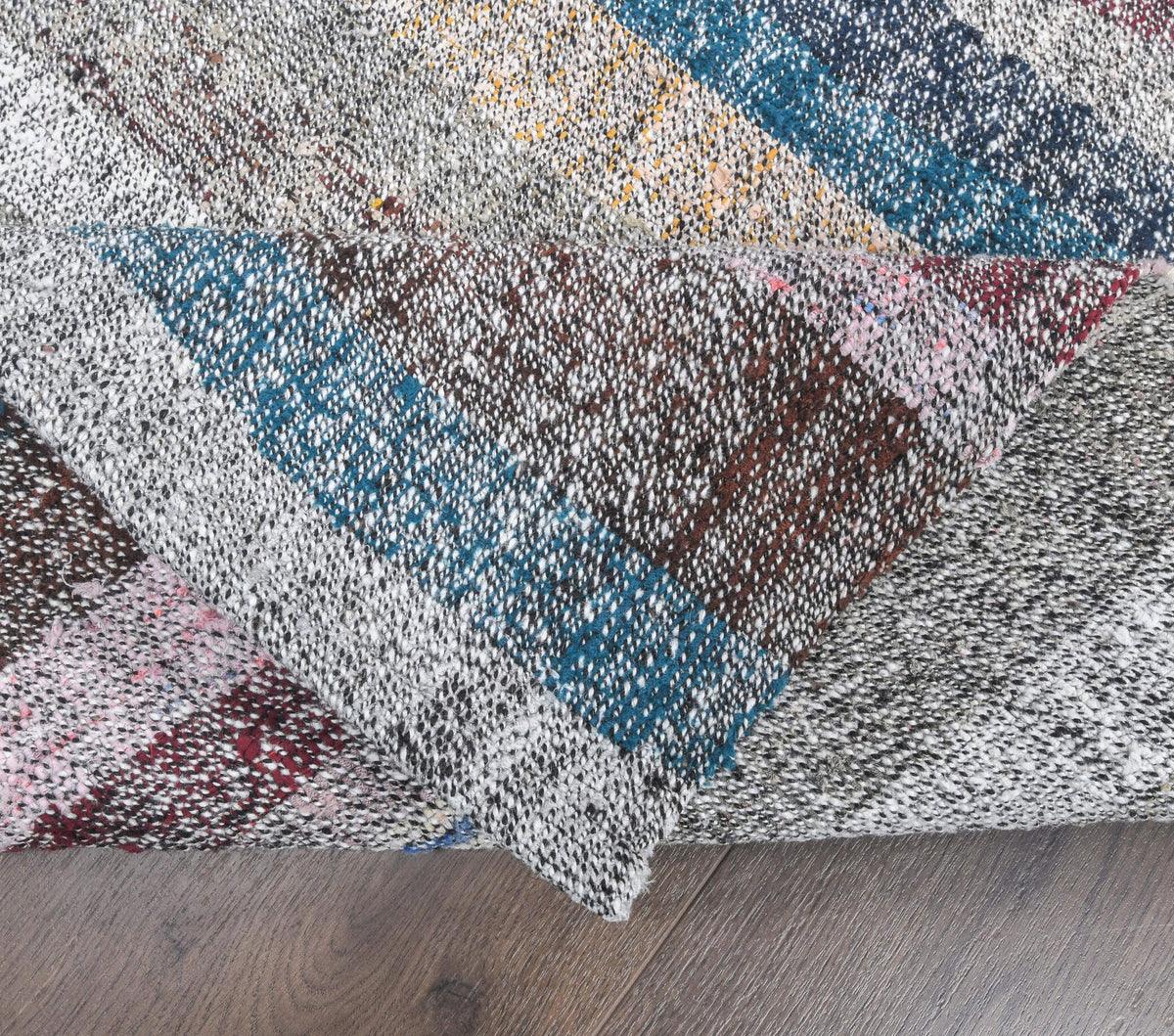 El yapımı vintage yolluk 79x508 cm çizgili desenli yün - yakın çekim doku detayı