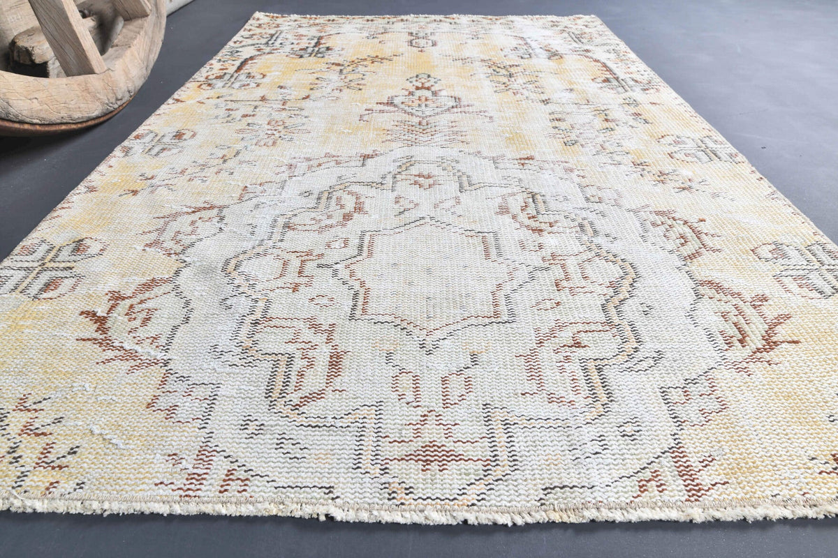 1,43 m² el dokuma vintage halı – Anadolu, 1970'ler