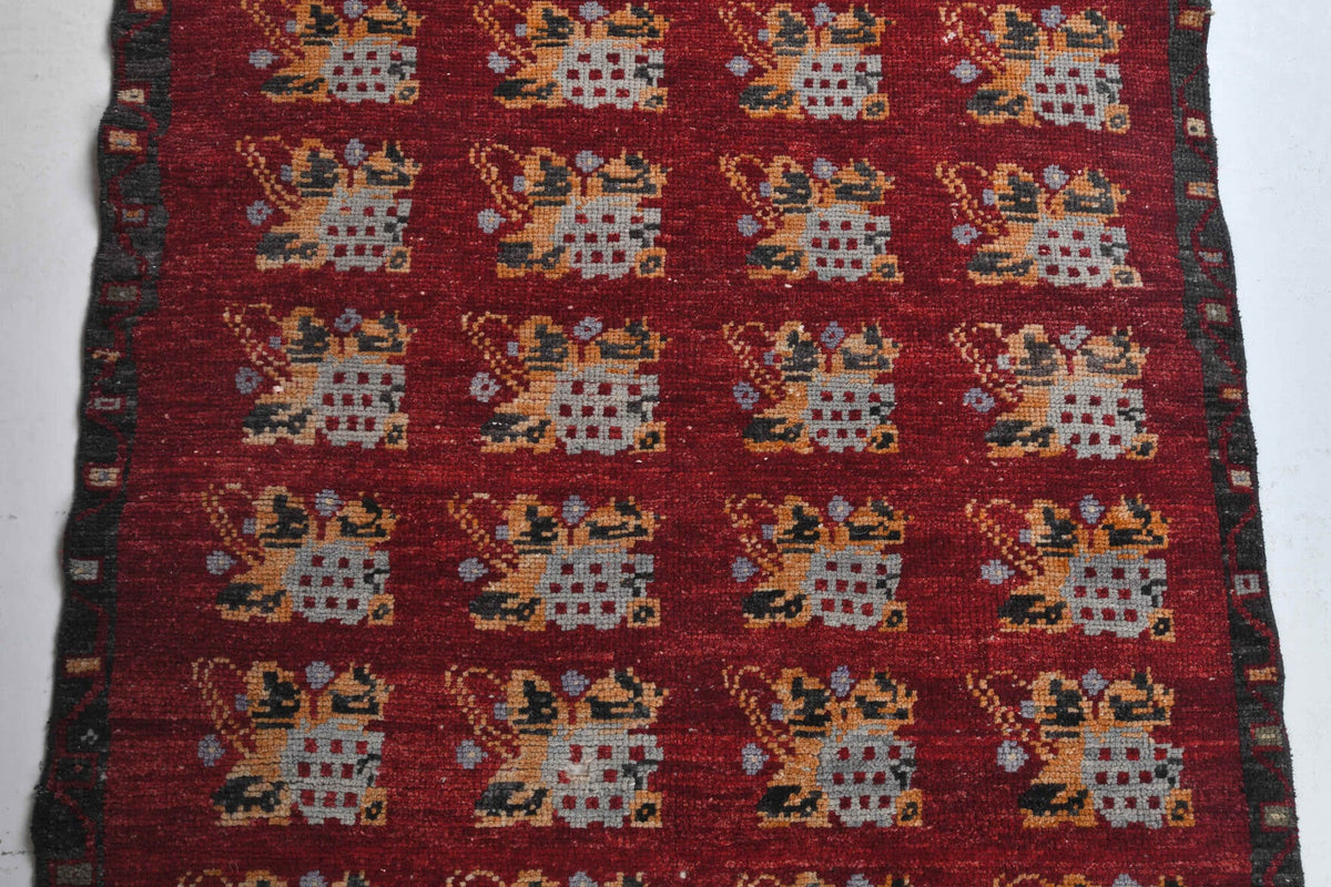 Antre için ikat desenli el dokuma vintage halı – 92x152 cm