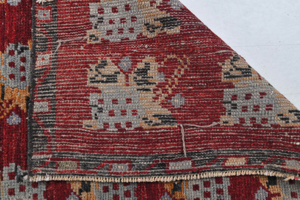 1,4 m² el dokuma vintage halı – Anadolu, 1970'ler