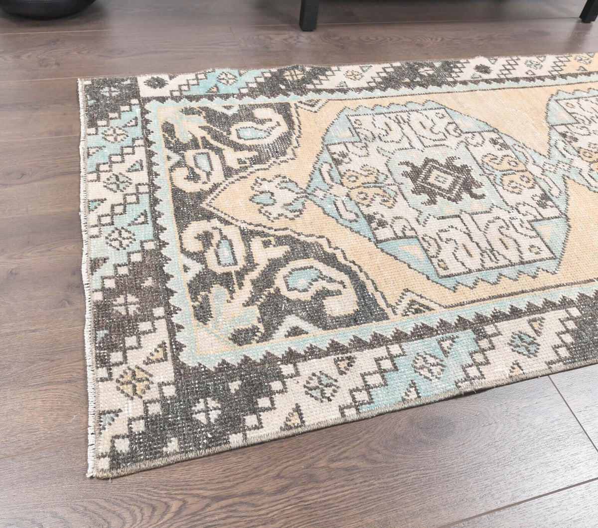 El yapımı vintage yolluk 61x183 cm geometrik desenli yün - kenar ve saçak detayı