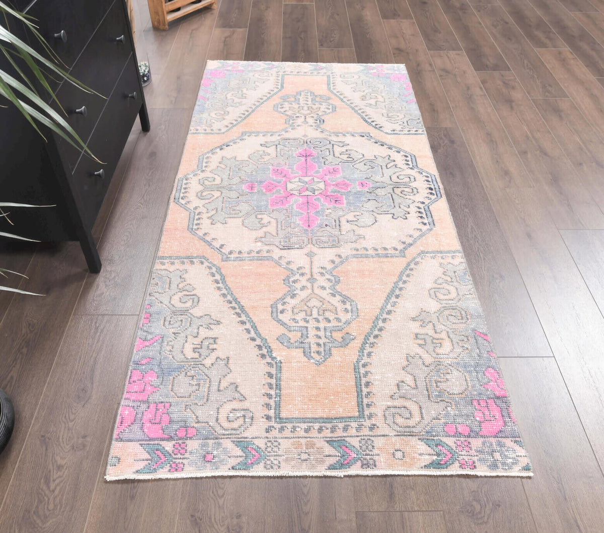 El yapımı vintage yolluk 97x213 cm çiçek desenli desenli yün - yakın çekim doku detayı