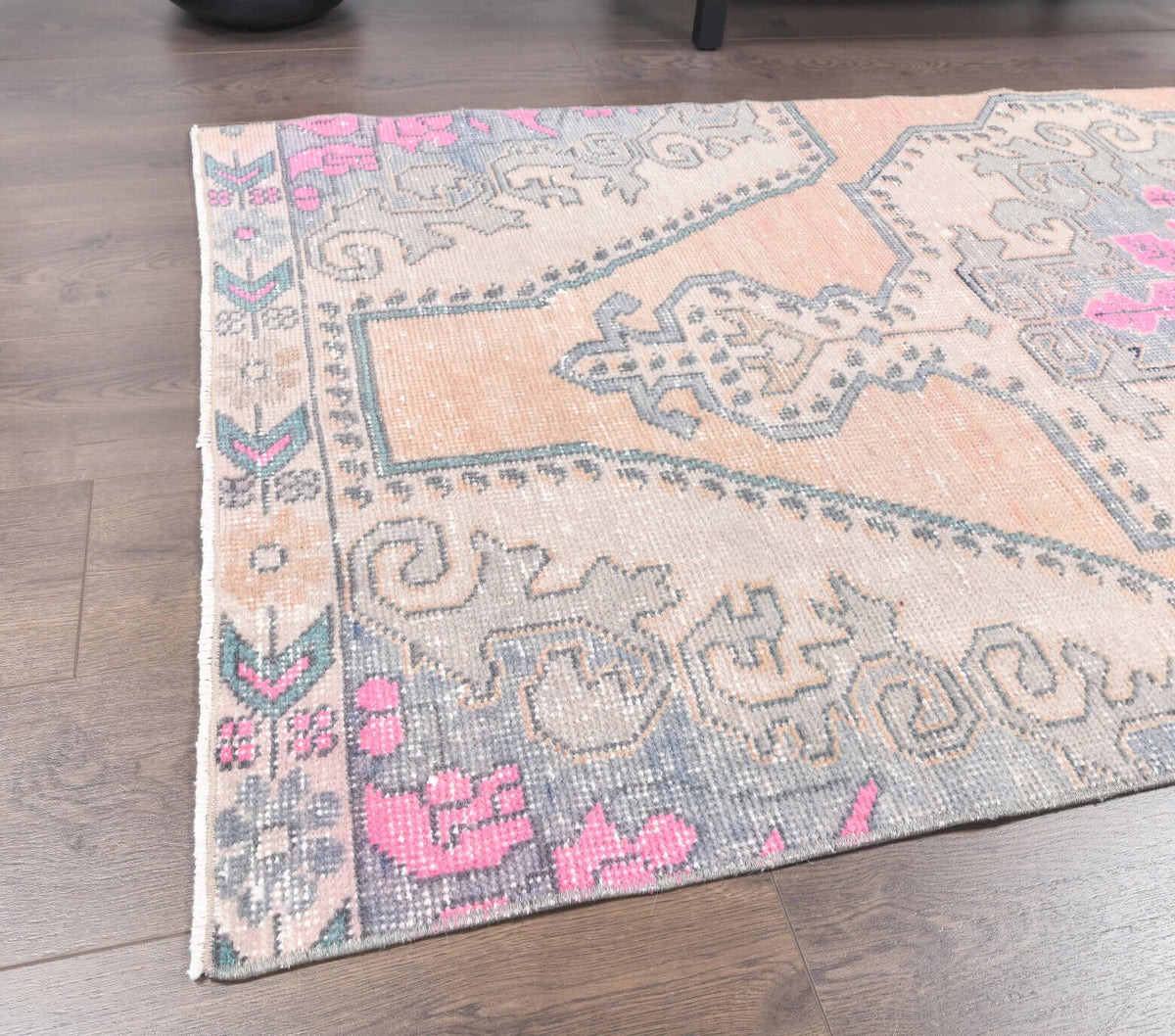 Tek parça el dokuma vintage halı 98x214 cm (2,1 m²) – Pera Halı