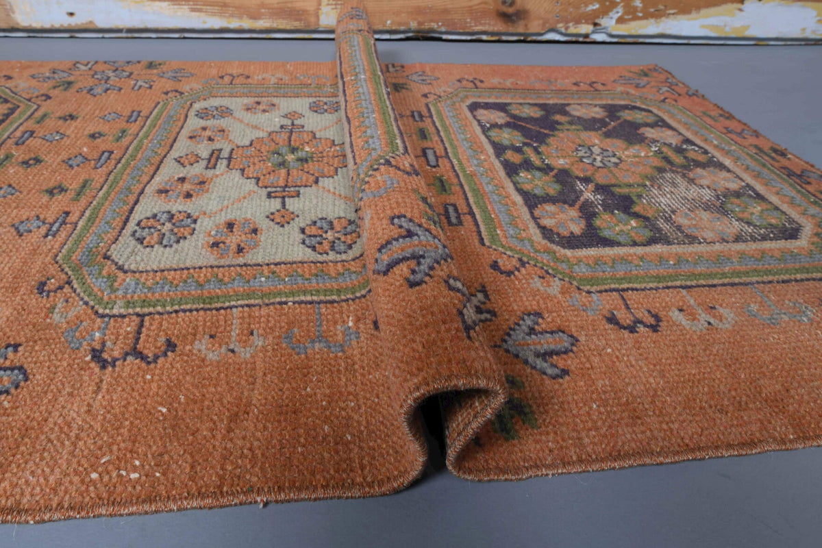 Antre ve koridor için çiçek desenli el dokuma vintage yolluk – 87x274 cm