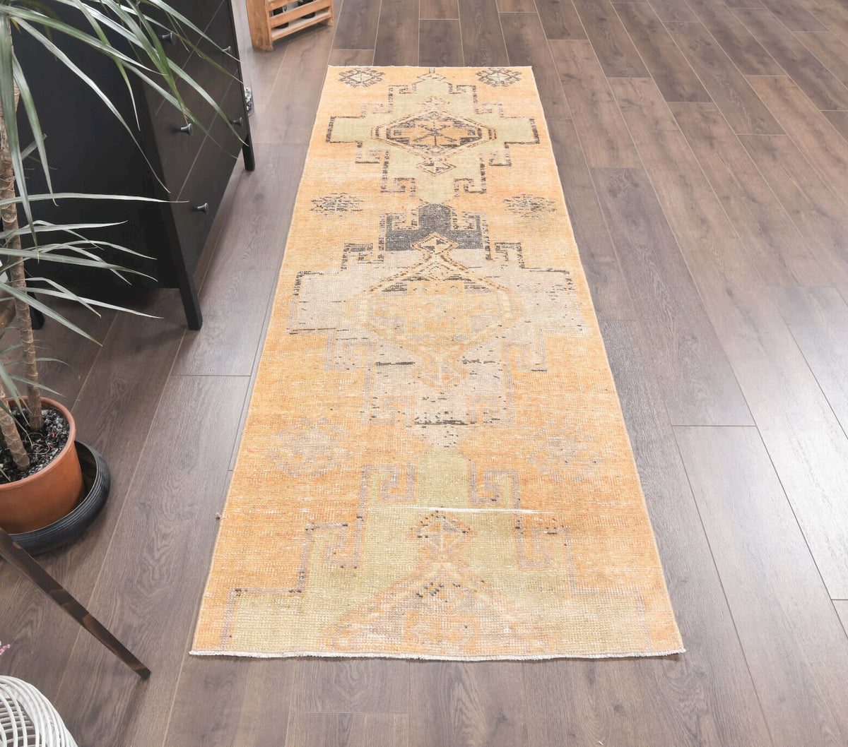 El yapımı vintage yolluk 86x259 cm geometrik desenli yün - yakın çekim doku detayı