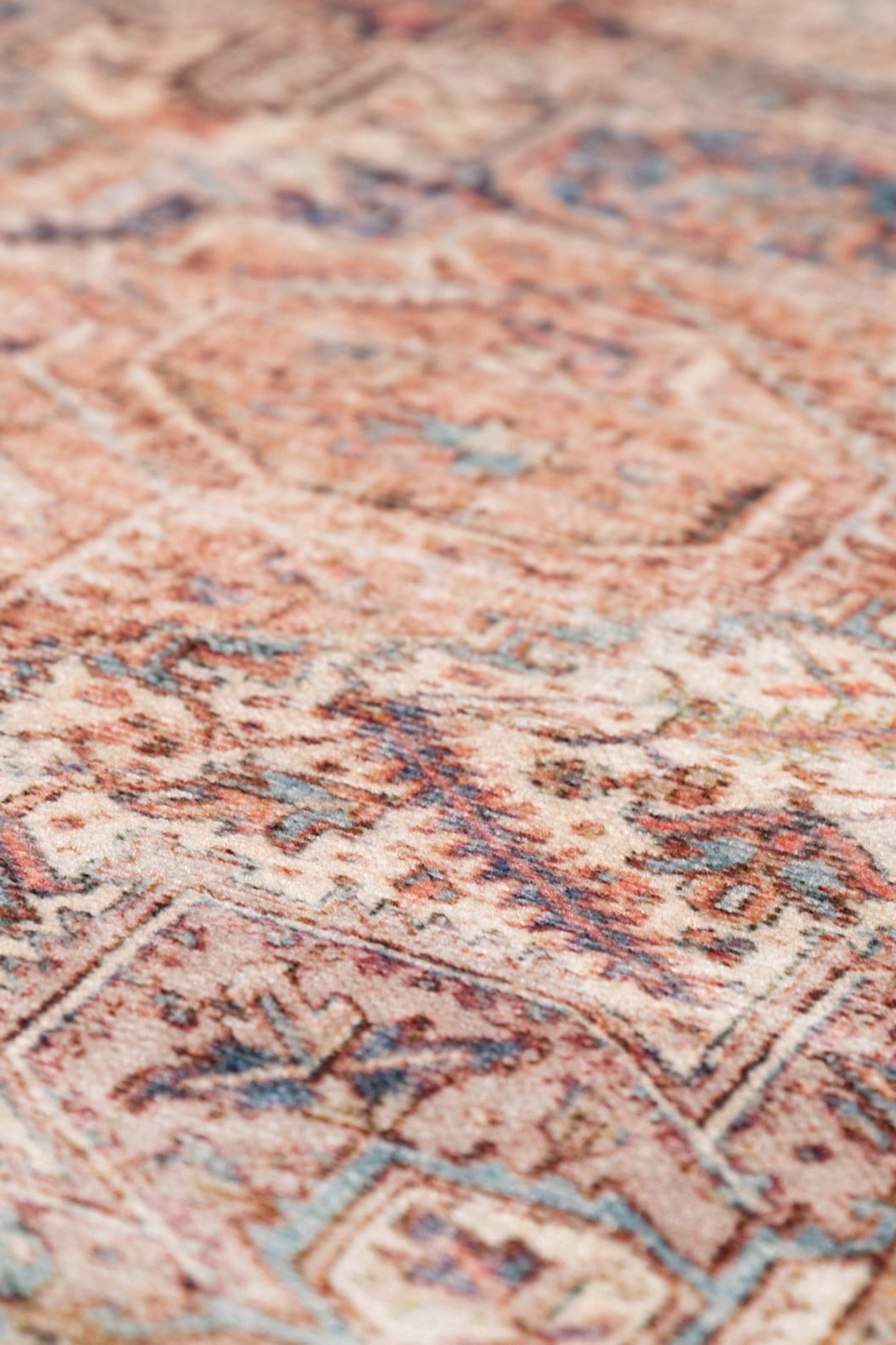 Kiremit ve Mavi Geleneksel Madalyon Eskitme Tasarım Halı