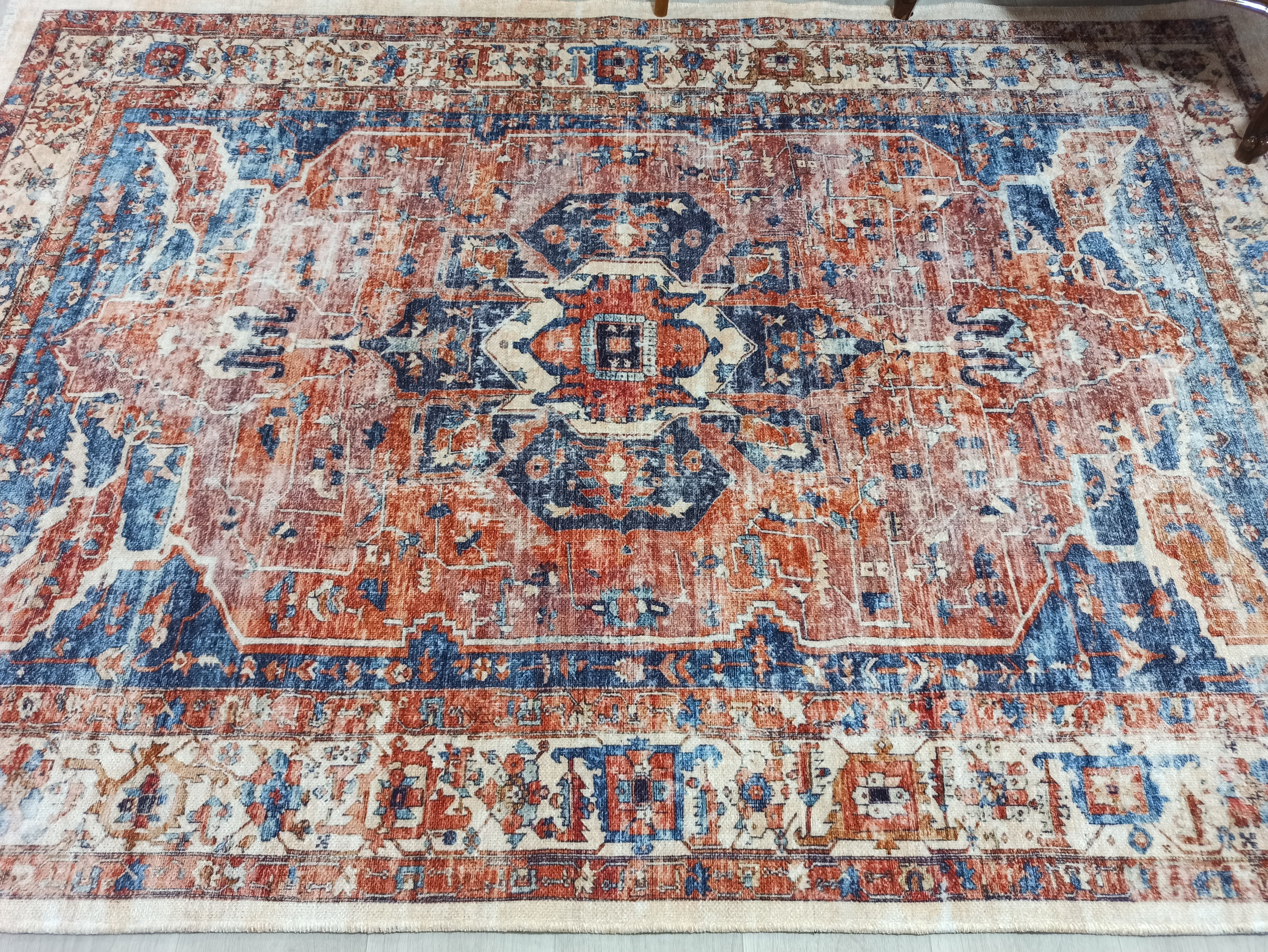 Gray Geometric Patterned Vintage Carpet - CLEARANCE - 4305KROU