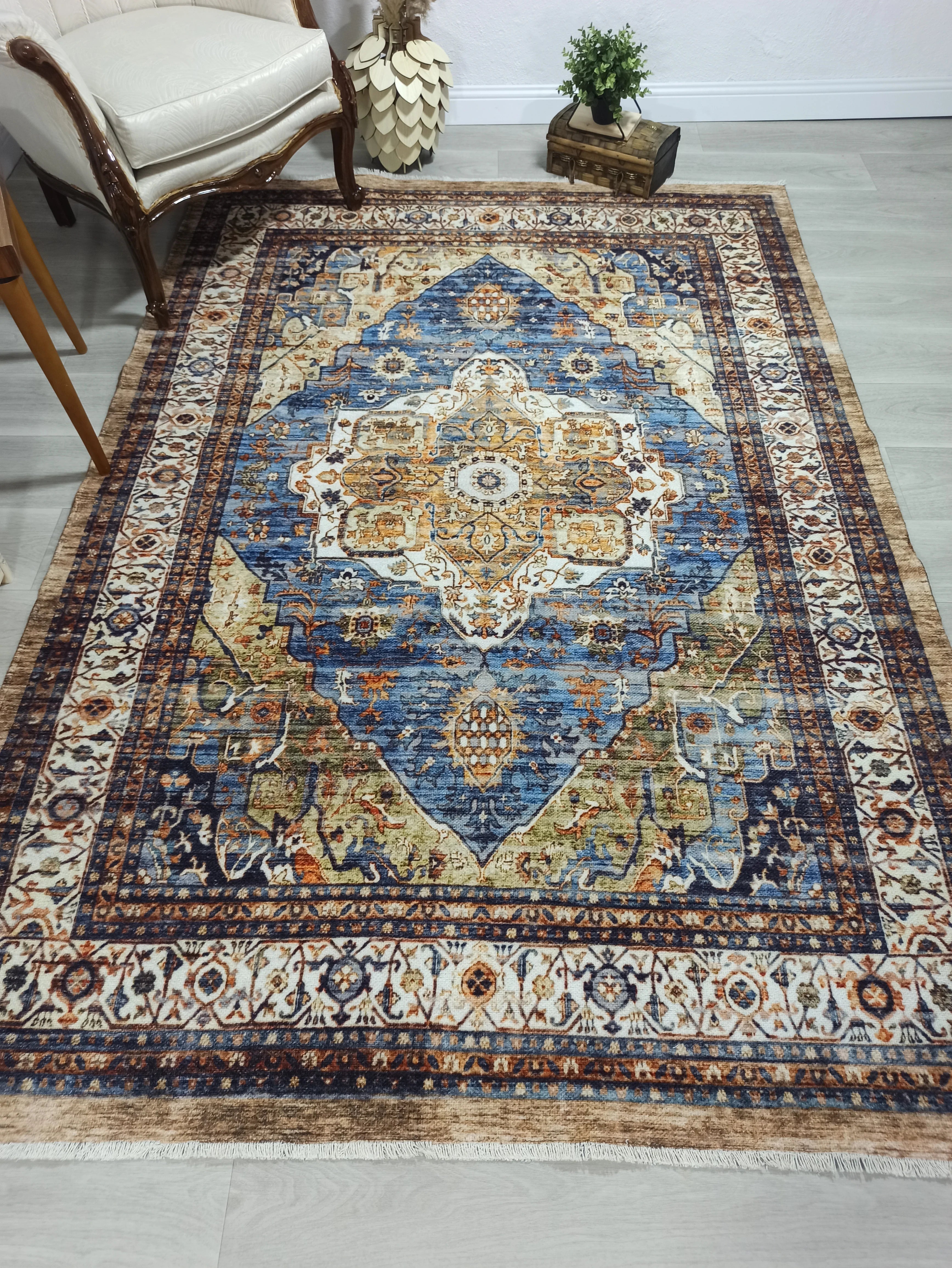 Gray Geometric Patterned Vintage Carpet - CLEARANCE - 4320OU