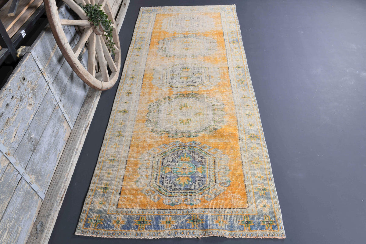 1960'lardan Anadolu kökenli oryantal desenli el dokuma vintage yolluk, 130x322 cm