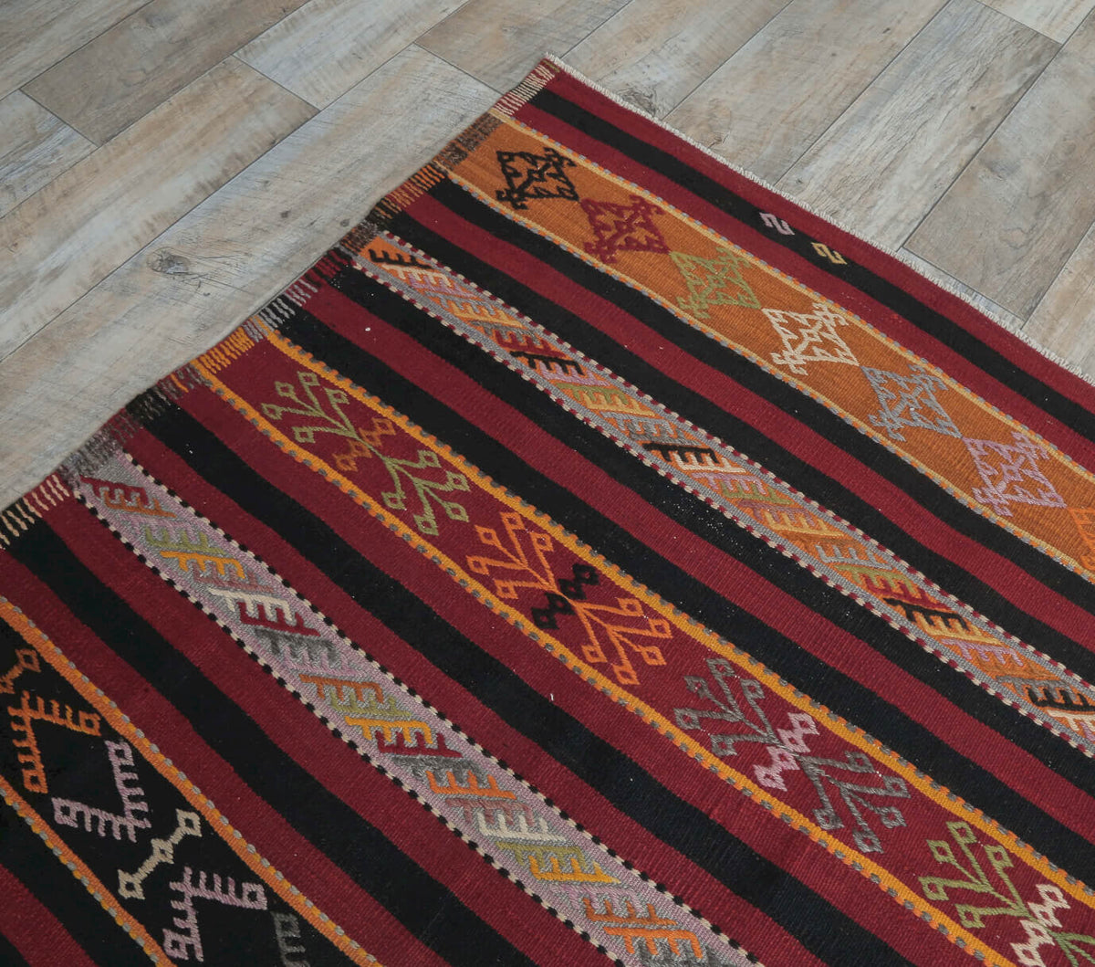 Vintage Sivas Kilim Runner Rug