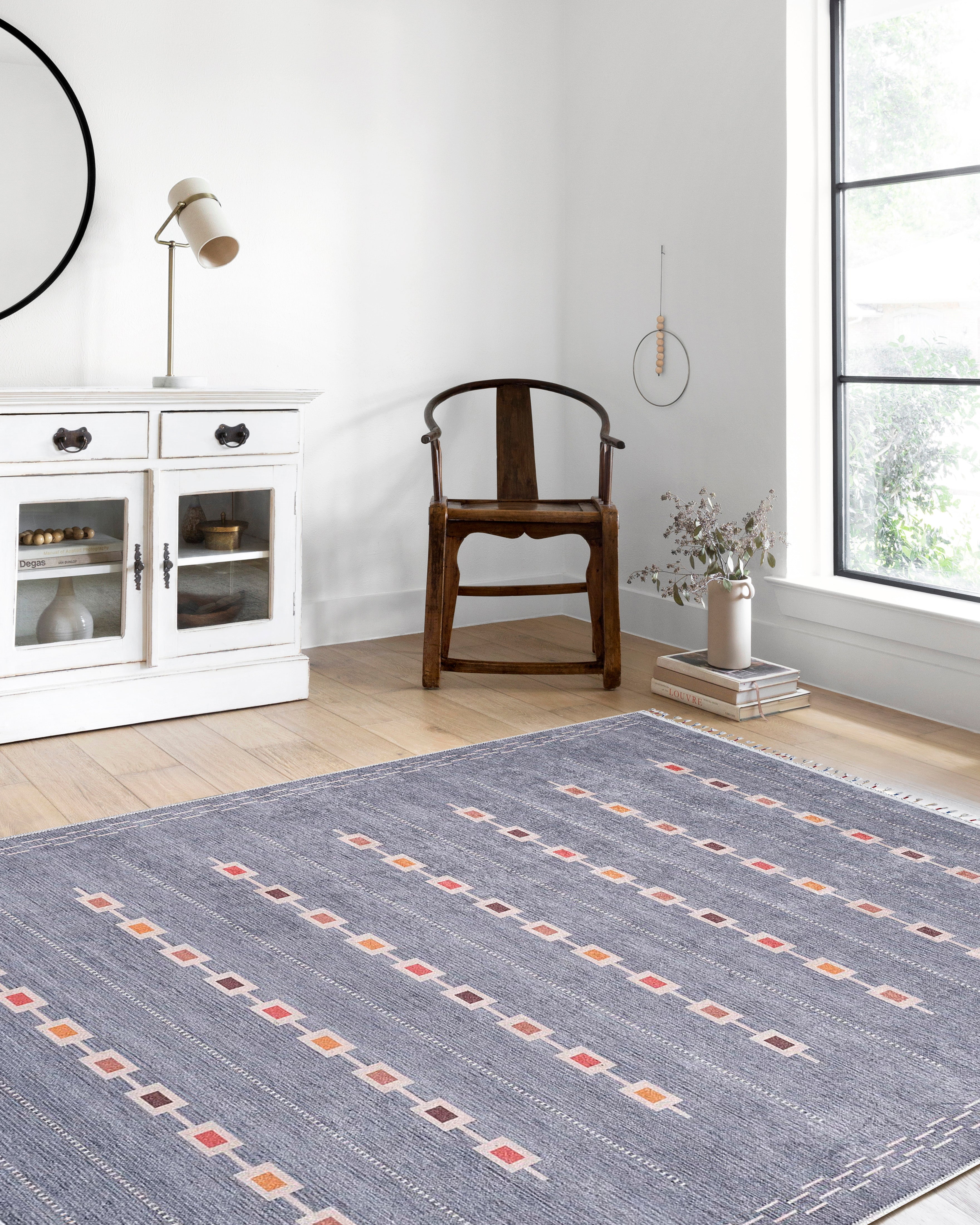 Gri Renkli Kare Desenli Modern Kilim Halı