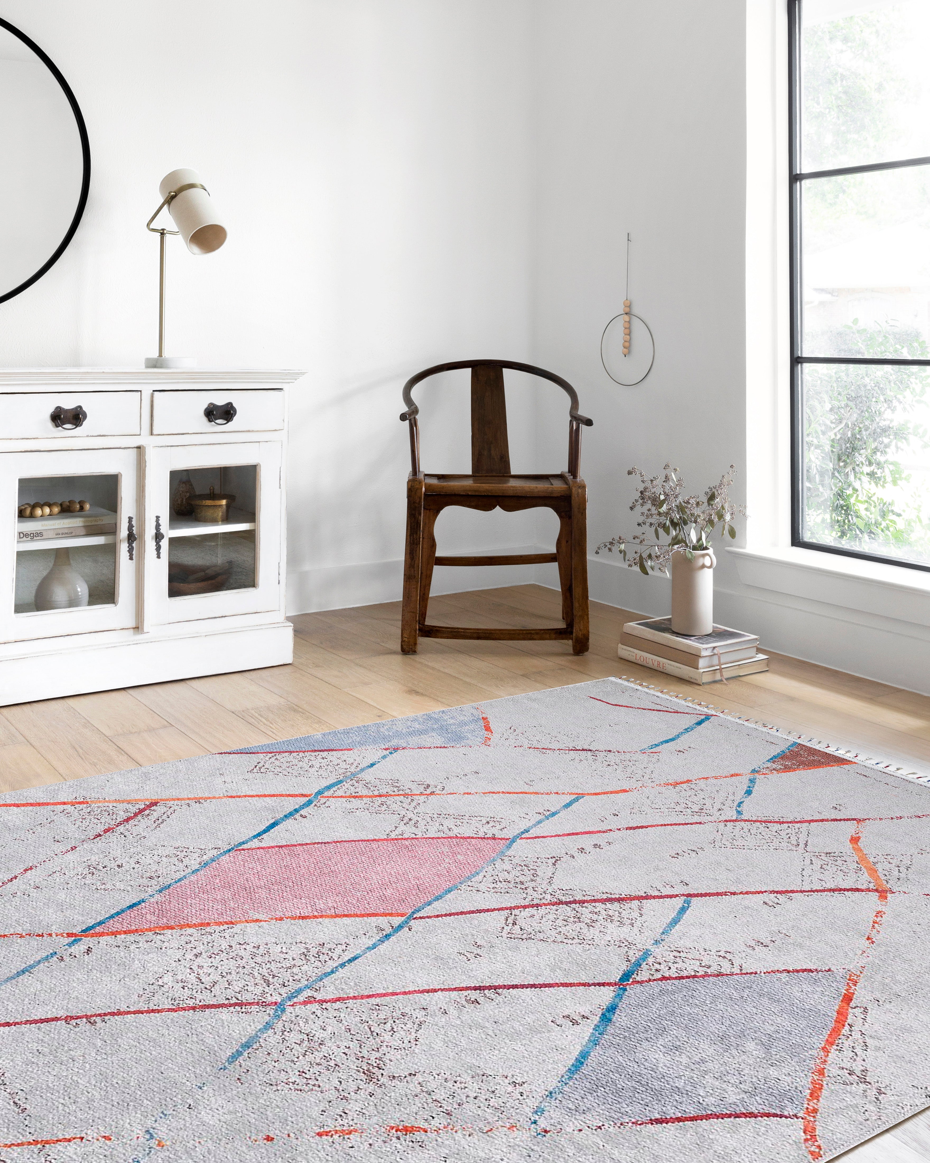 Blassrosa, cremebeige, geometrisch gemusterter Kelim-Teppich