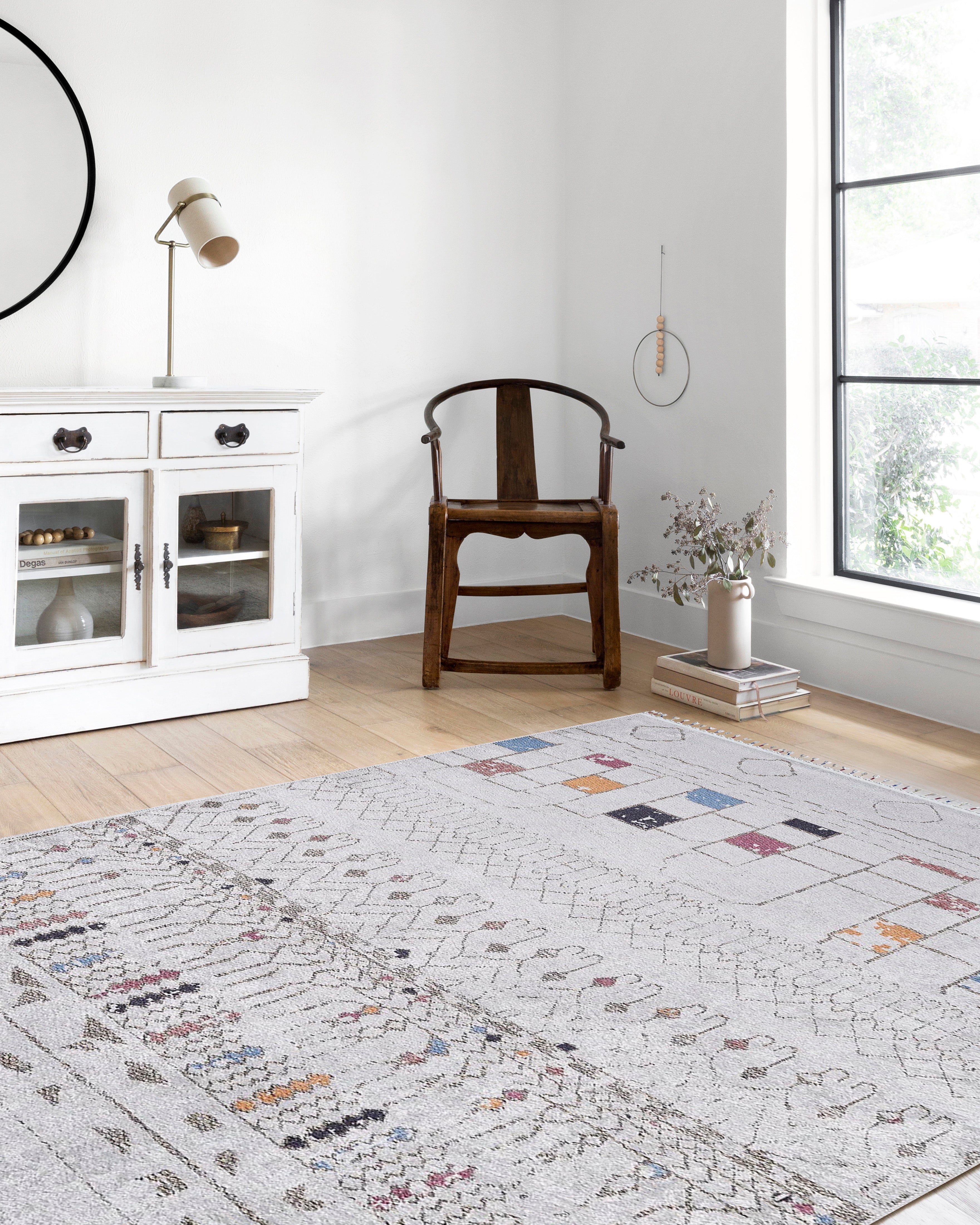 Blassrosa, cremebeige, geometrisch gemusterter Kelim-Teppich