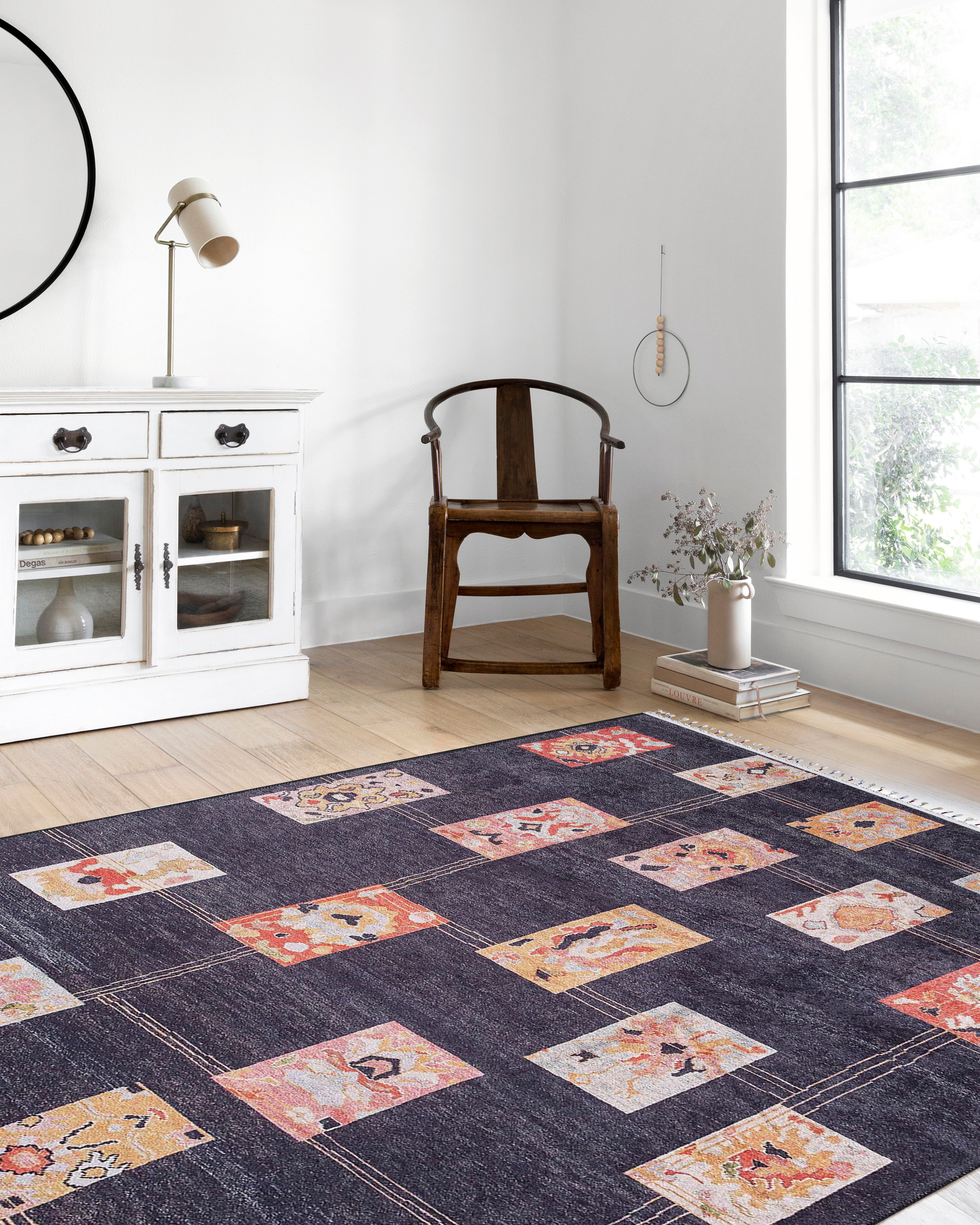 Örgü Saçaklı Koyu Füme Eskitme Kare Desenli Halı