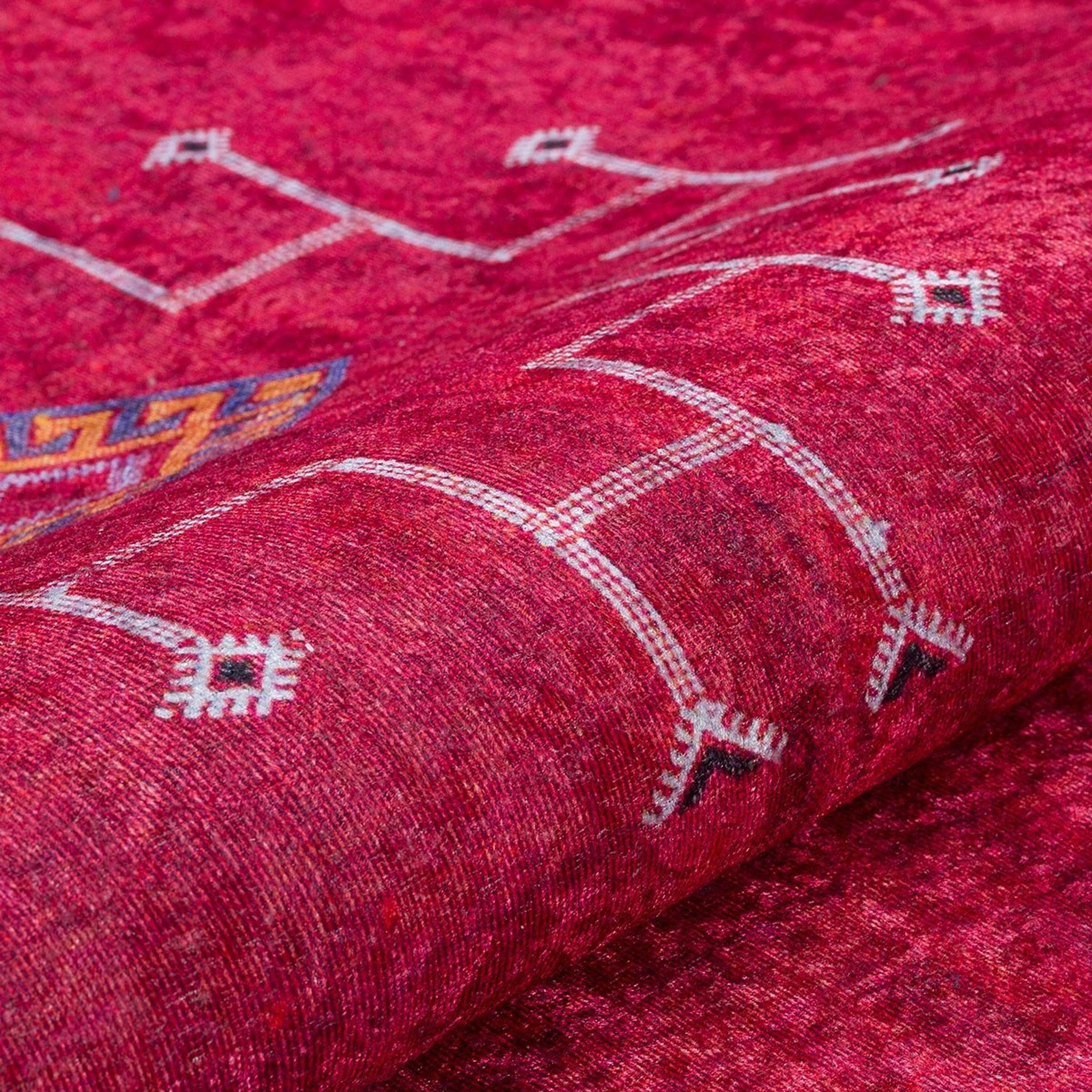 Kırmızı Etnik Desenli Vintage Kilim Halı