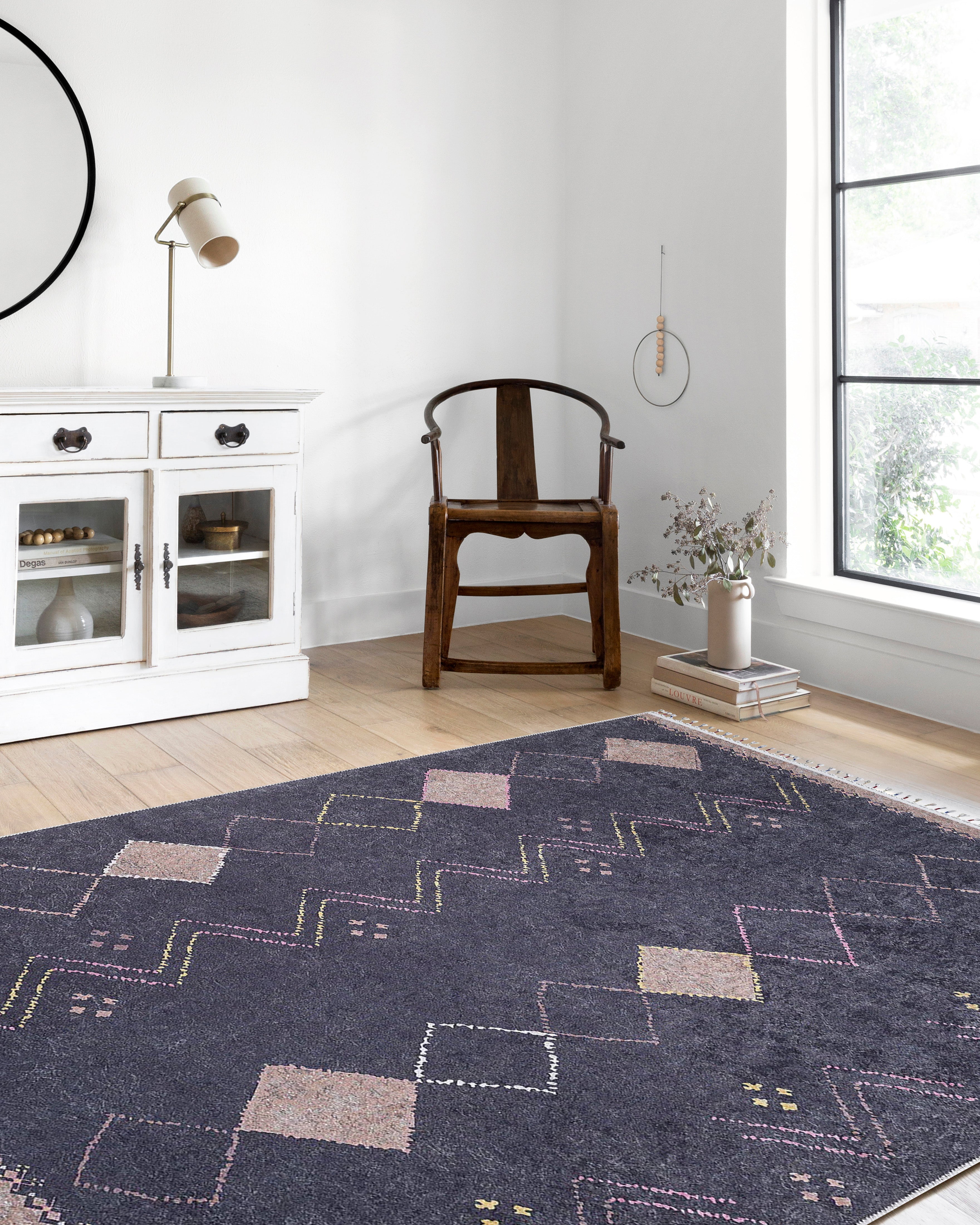 Blassrosa, cremebeige, geometrisch gemusterter Kelim-Teppich