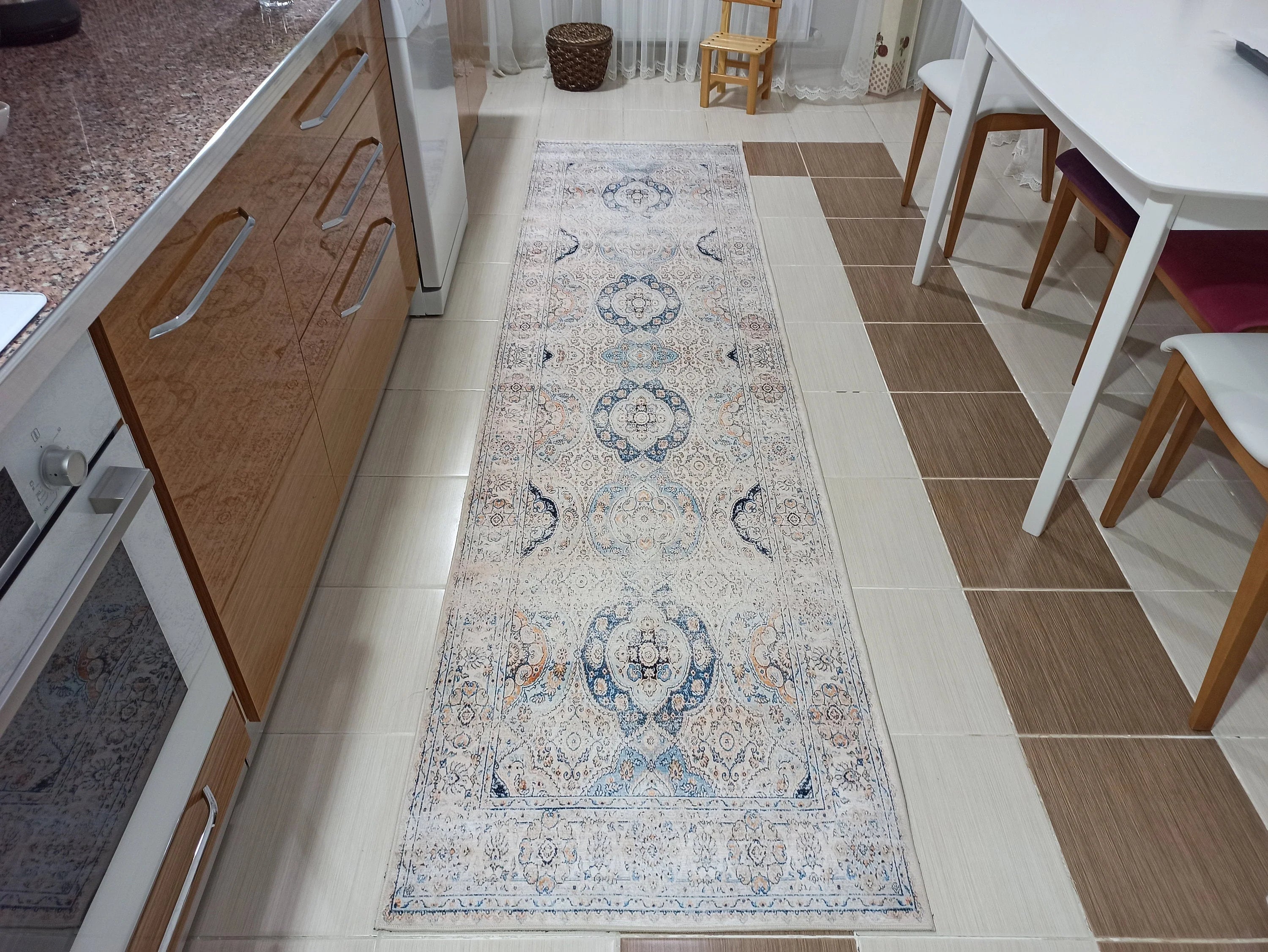 Grauer Vintage-Teppich mit geometrischem Muster