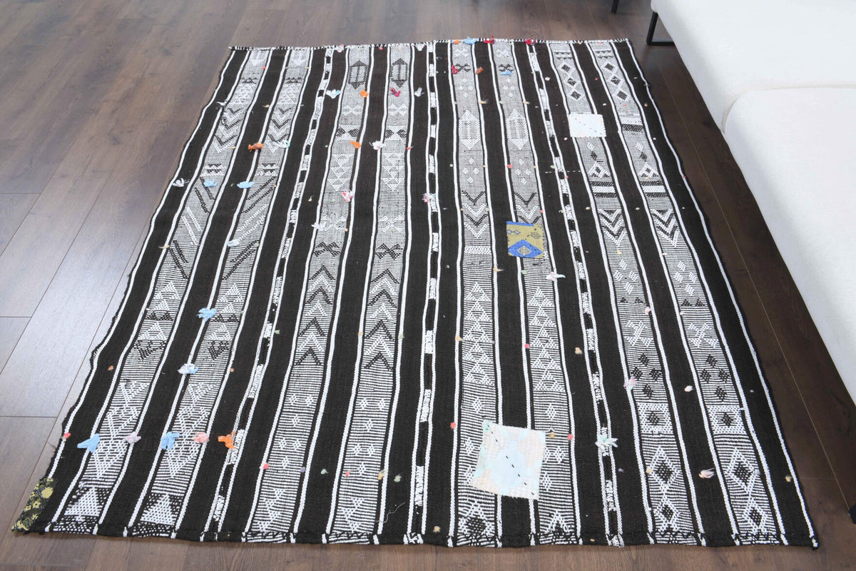 Ikat desenli el dokuma vintage kilim – gri ve siyah tonlarda yün dokuma