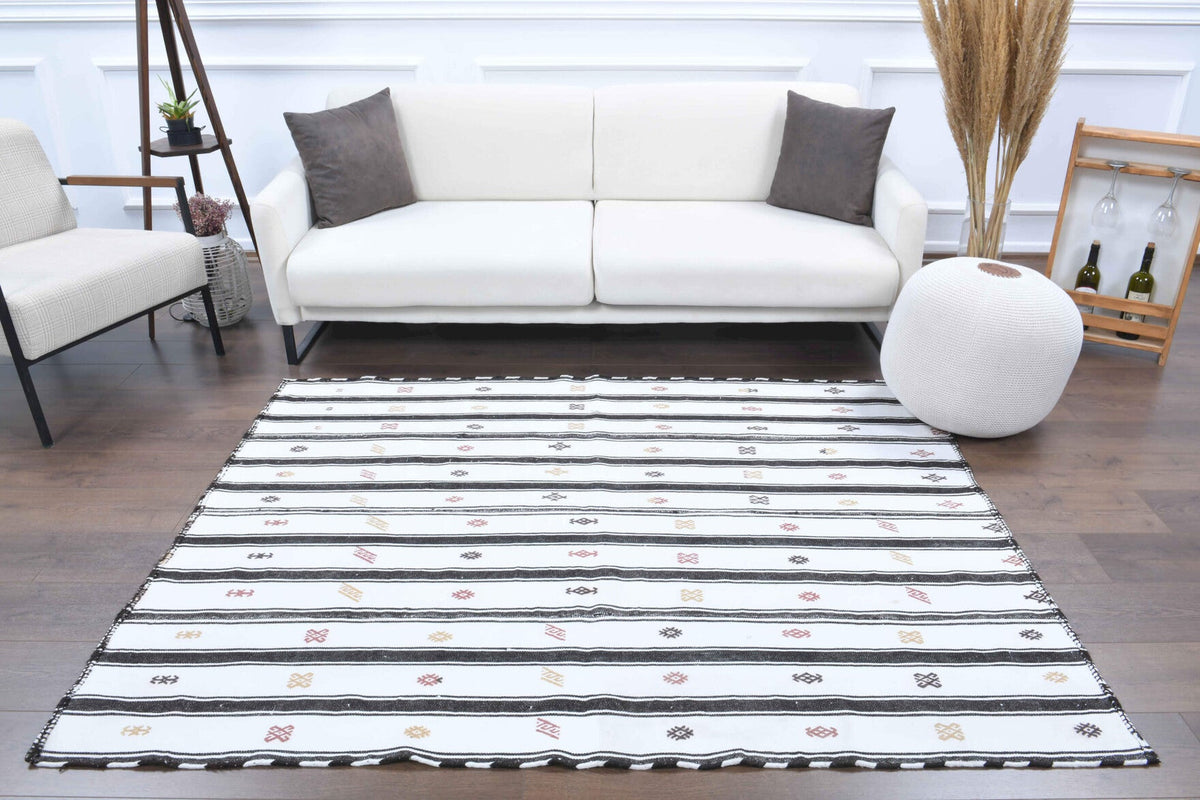 1960'lardan Anadolu kökenli çizgili el dokuma vintage kilim, 154x202 cm