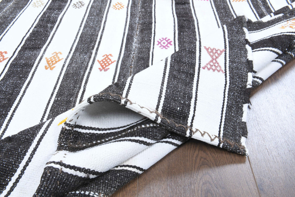 Tek parça el dokuma vintage kilim 160x236 cm (3,78 m²) – Pera Halı