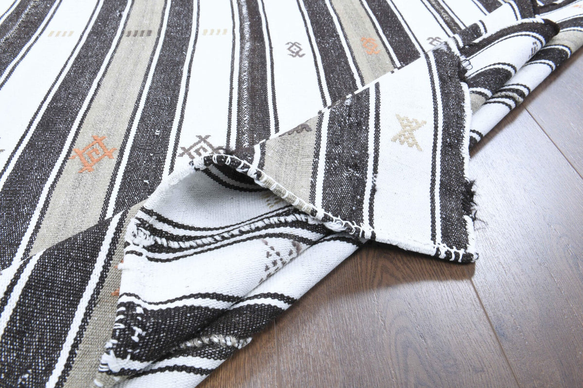 Tek parça el dokuma vintage kilim 156x240 cm (3,74 m²) – Pera Halı