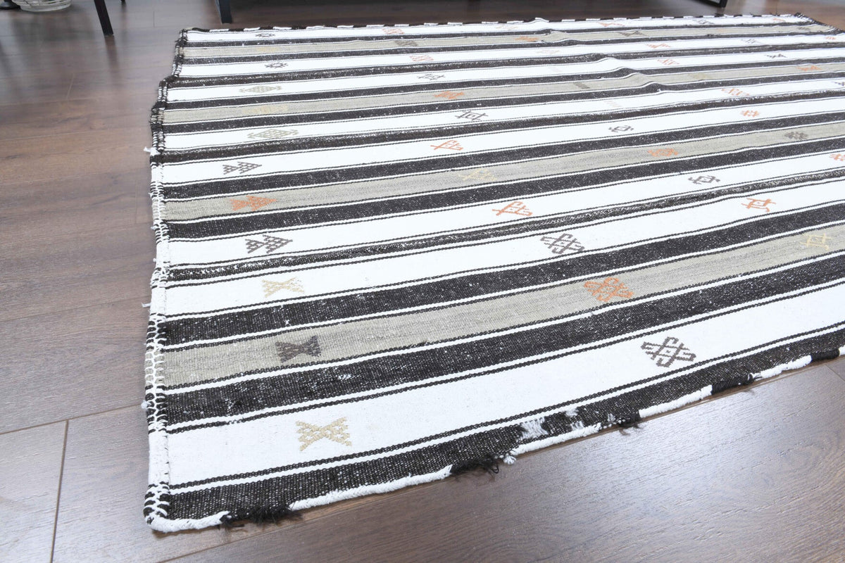 Gri, beyaz ve bej renkli el dokuma vintage kilim, %100 yün dokuma