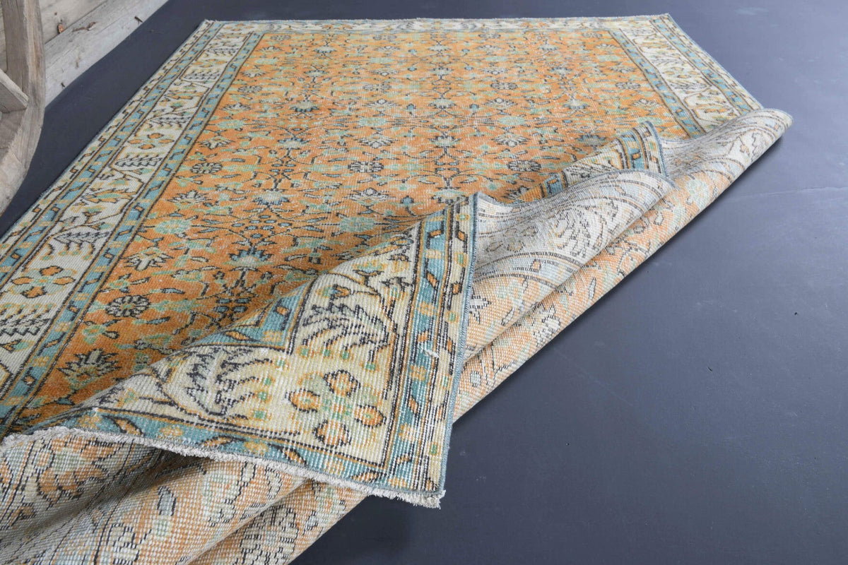 Salon için çiçek desenli el dokuma vintage halı – 161x267 cm