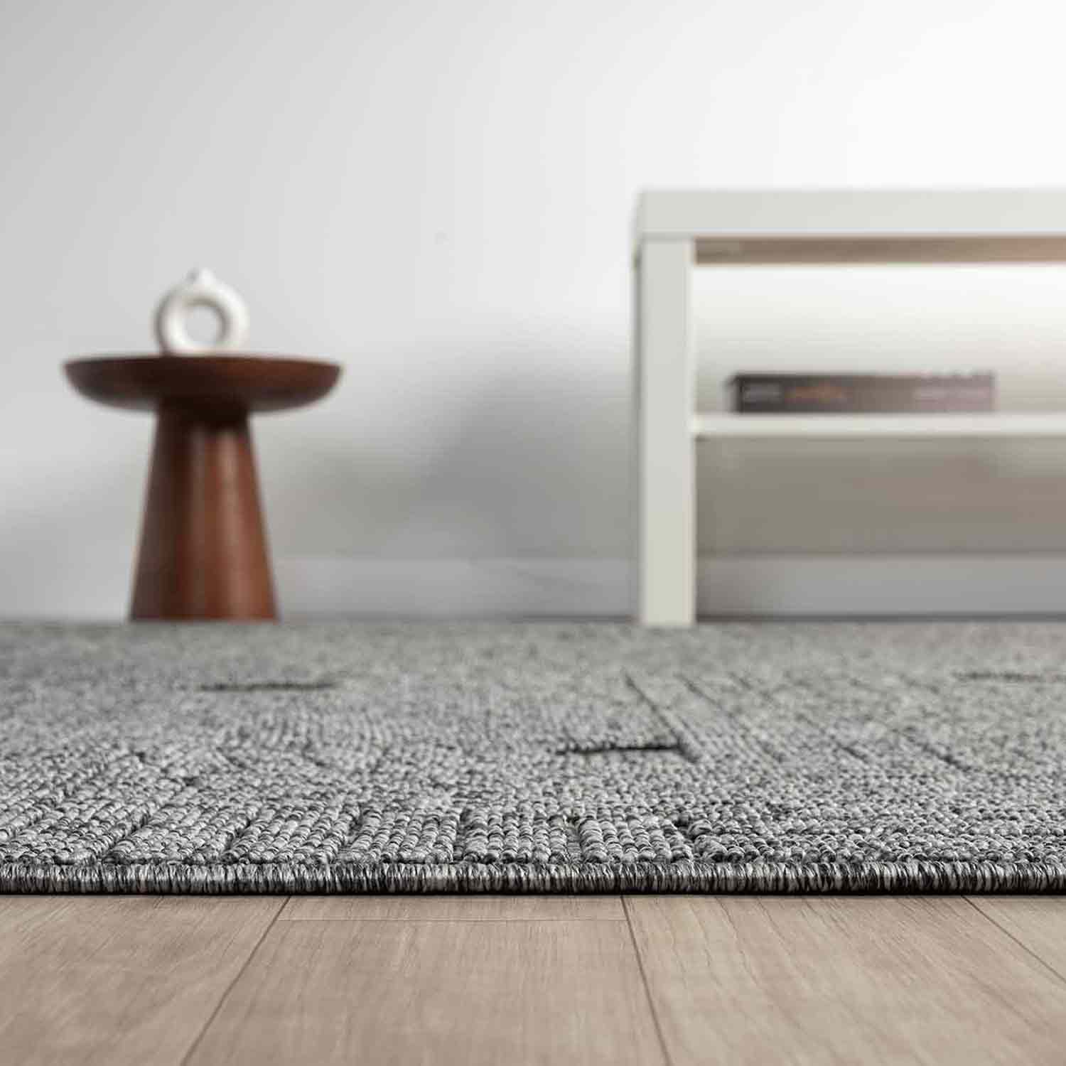 Antrasit Gri Geometrik Desenli Yumuşak Halı