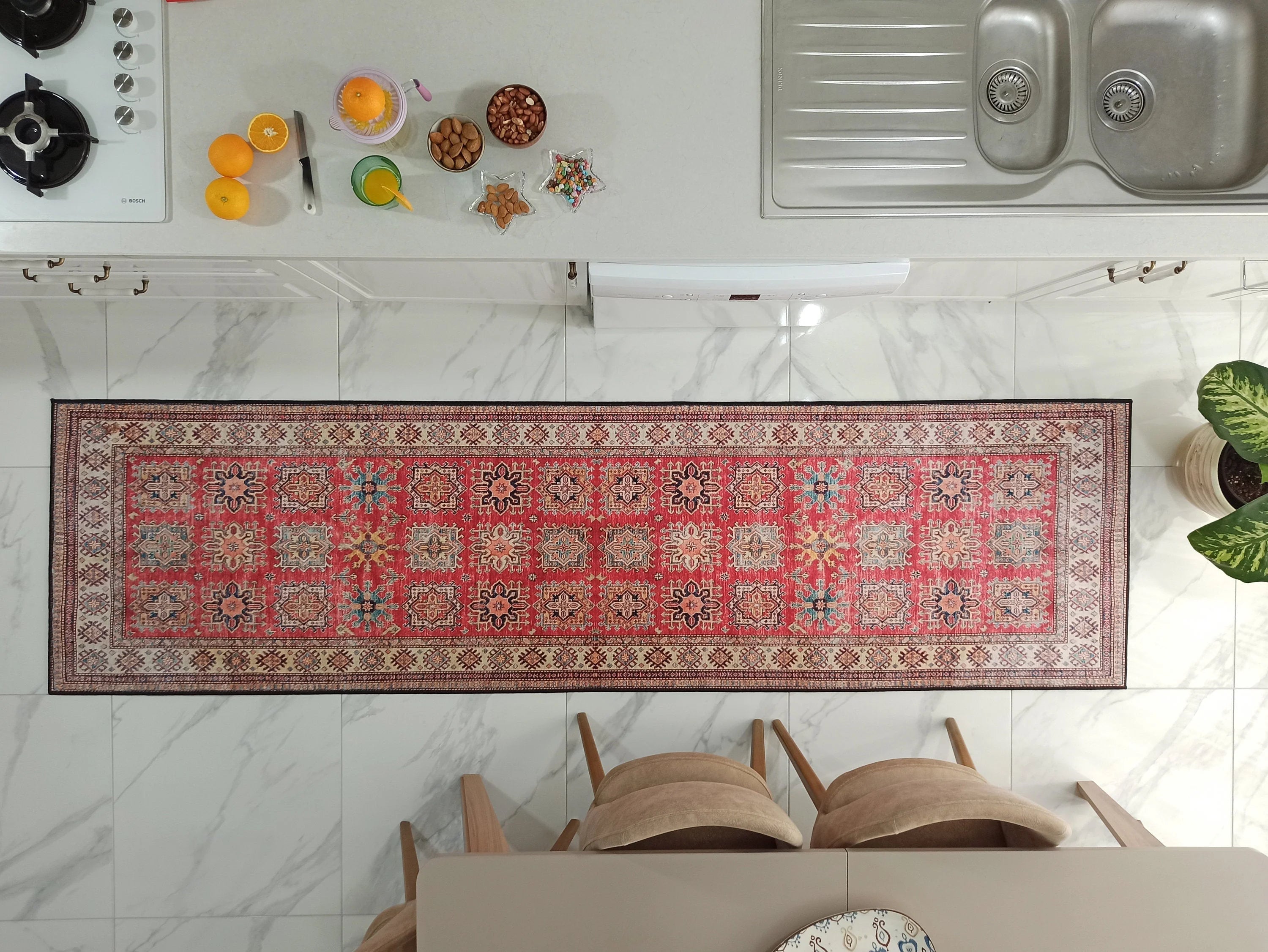 Gray Geometric Patterned Vintage Carpet