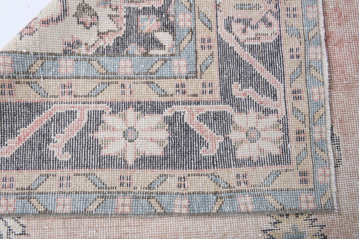 Vintage halı 192x310 cm – bej, pembe ve gri madalyonlu, el dokuma