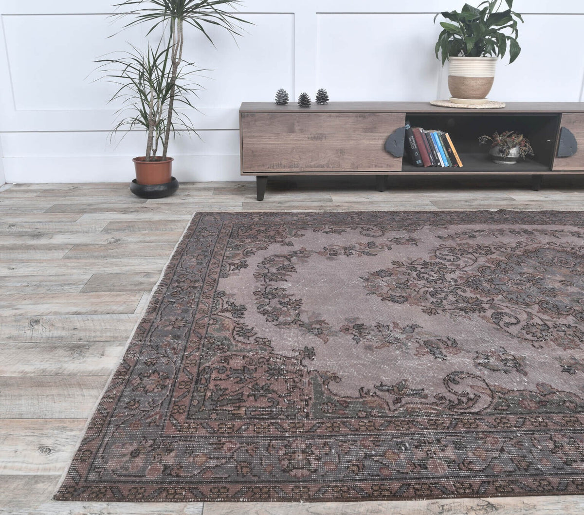 El yapımı vintage halı 185x295 cm oryantal desenli yün - yakın çekim doku detayı