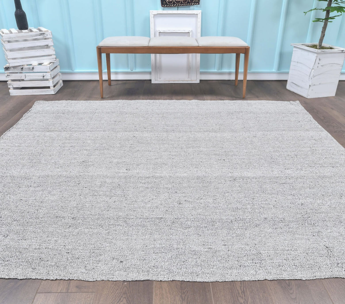 Vintage kilim 191x225 cm – gri düz zeminli, el dokuma
